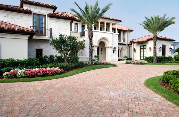 Best Local Driveway Pavers  in Kent, WA